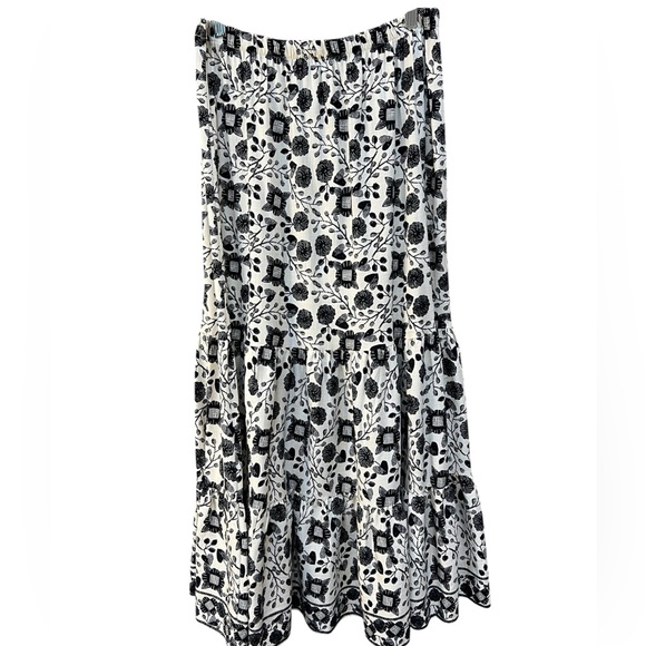 Max Studio Dresses & Skirts - NWT Max Studio Tiered Floral Maxi Skirt